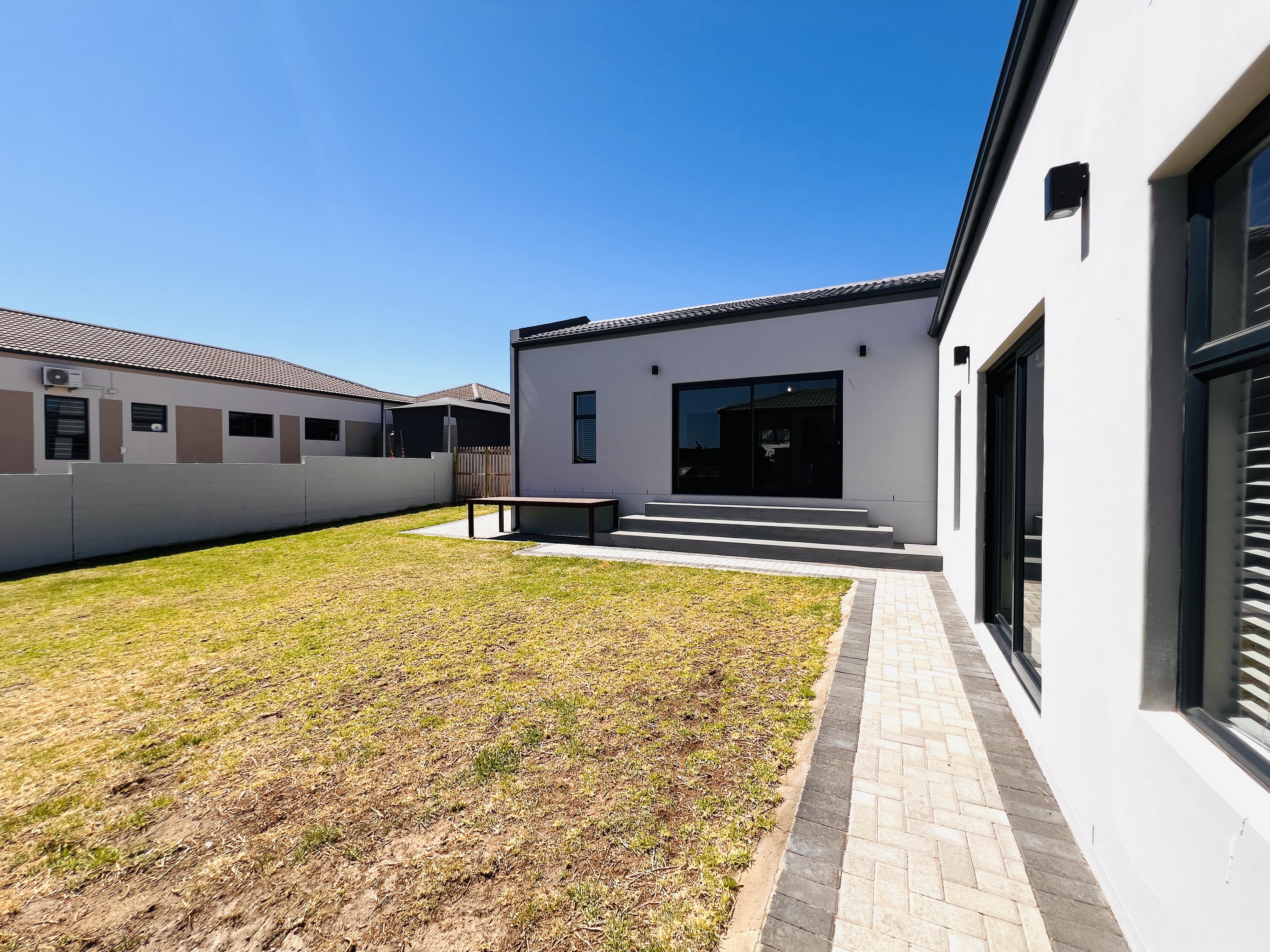 4 Bedroom Property for Sale in Country Club Western Cape